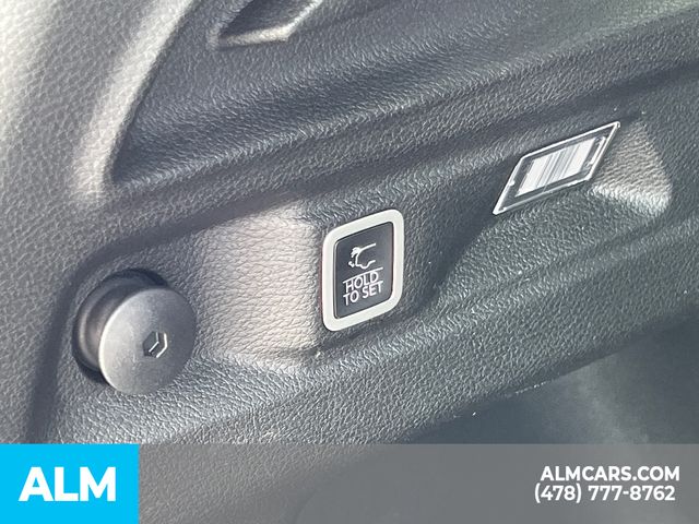 Used 2025 White Jeep Limited image 23