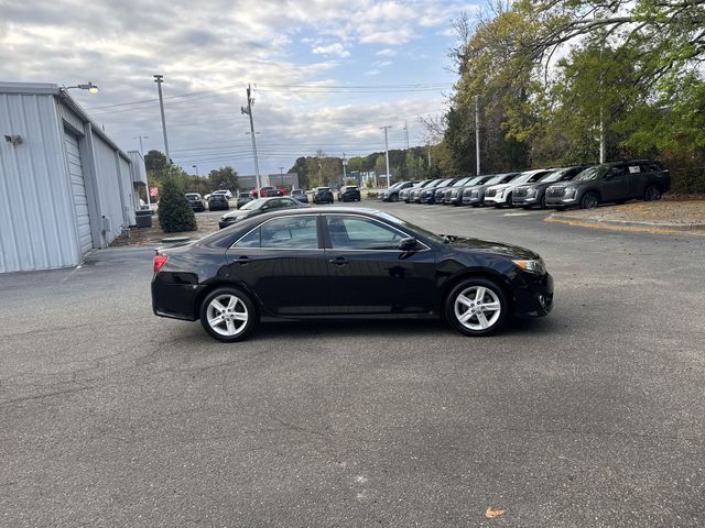 Used 2013 Black Toyota SE image 4