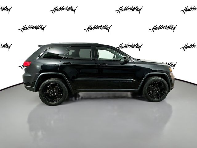 2018 Jeep Grand Cherokee Laredo E 4