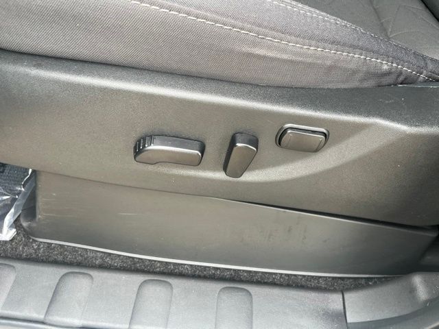 Used 2025 Nissan Frontier Truck