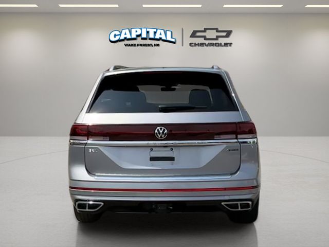 Used 2024 Silver Volkswagen 2.0T SEL Premium R-Line image 4