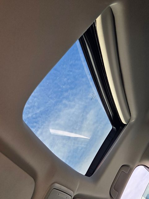 Used 2025  Honda EX-L image 19