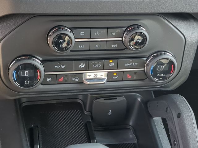New 2025 Desert Sand Ford Outer Banks® image 27