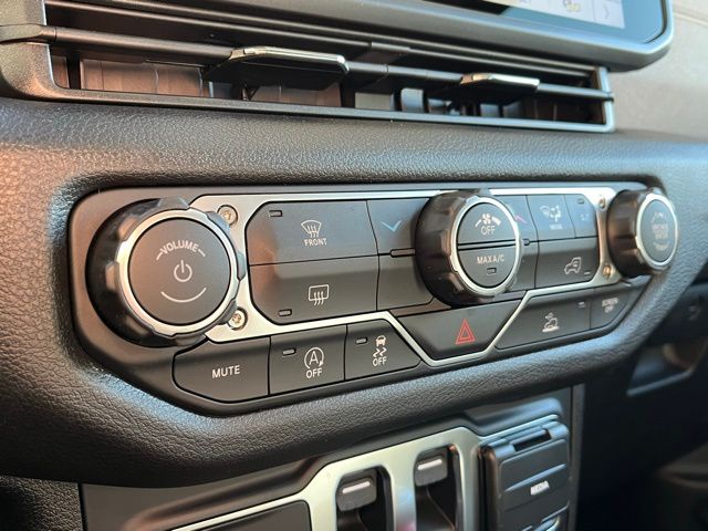 New 2026 Jeep Wrangler Sport S For Sale in Highland, IN