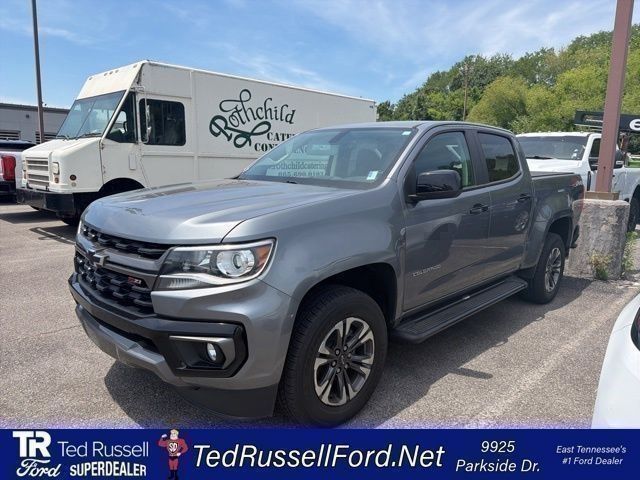 Gray (Steel Metallic) 2021 Chevrolet Colorado Z71 Crew Cab RWD Pickup Truck 4X2 8-Speed Automatic