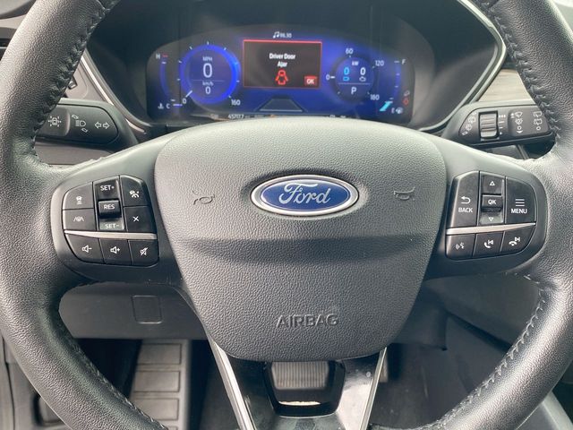 2020 Ford Escape Titanium Hybrid 11