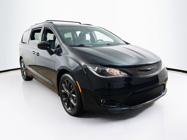 2020 Chrysler Pacifica Touring FWD