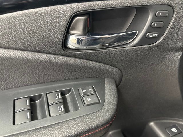Certified Used 2023 Black Honda Black Edition image 34