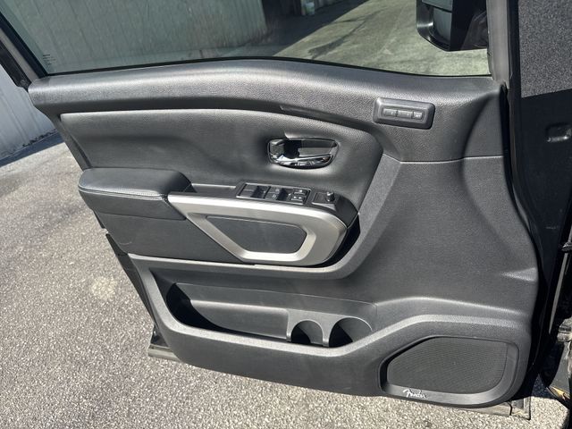 Used 2019 Black Nissan PRO-4X image 26