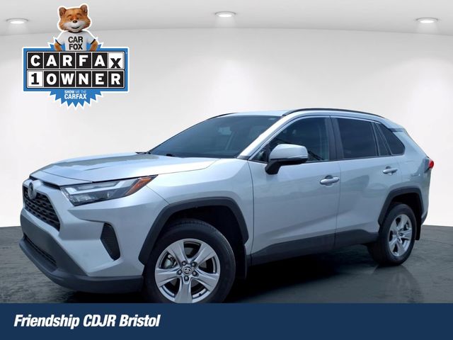 2025 Toyota RAV4 XLE FWD