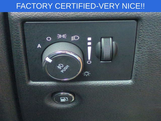 Used 2021 Silver Jeep Laredo E image 18