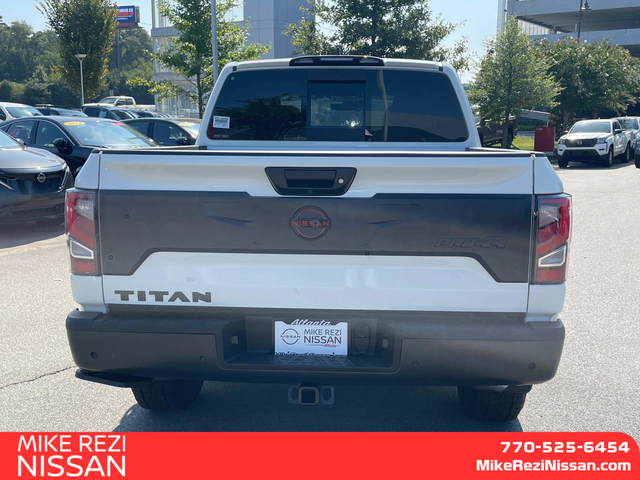 2024 Nissan Titan PRO-4X 3