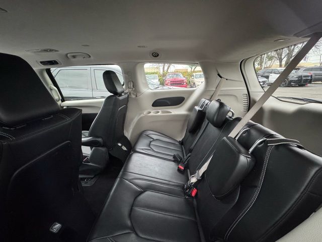 used 2024 Chrysler Pacifica Hybrid car, priced at $27,021