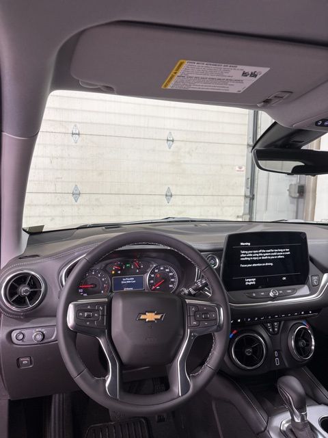 2025 Chevrolet Blazer LT photo