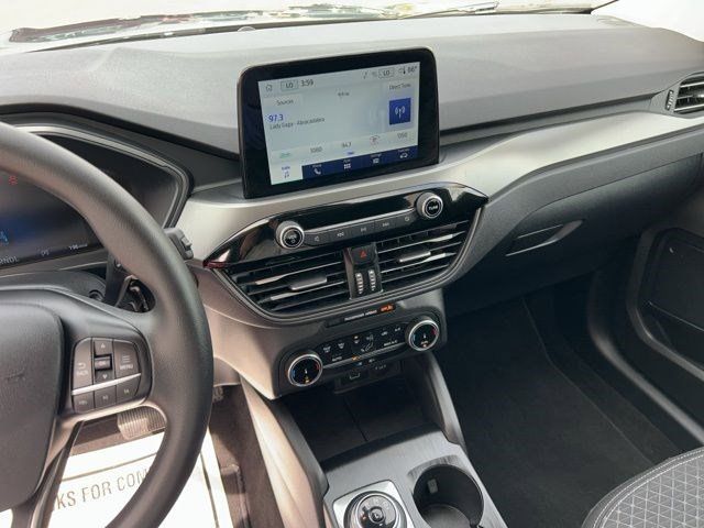 2025 Ford Escape Active photo