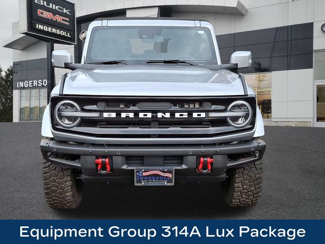 2022 Ford Bronco Outer Banks 3