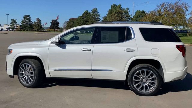 2023 GMC Acadia Denali 5