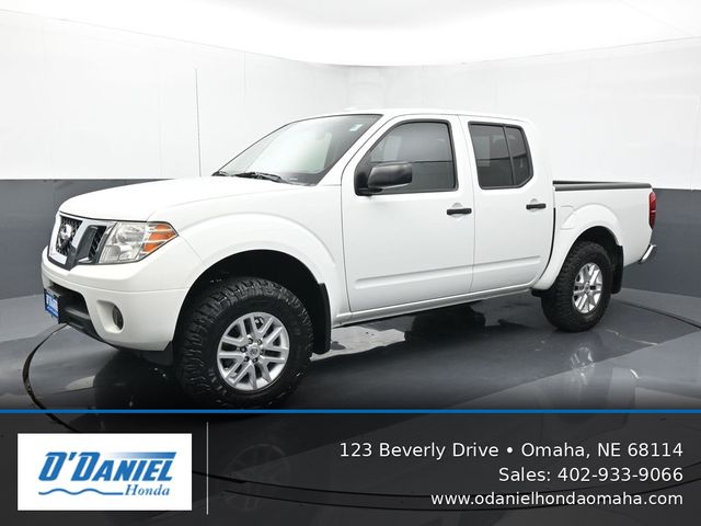 Glacier White 2014 Nissan Frontier Pickup Truck Four-Wheel Drive 5-Speed Automatic Overdrive