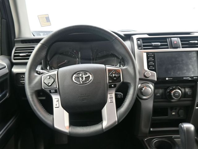 2022 Toyota 4Runner SR5 Premium 23