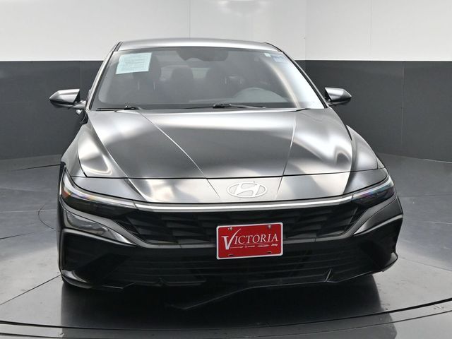 2024 Hyundai Elantra SE Black at DeMontrond Auto Country