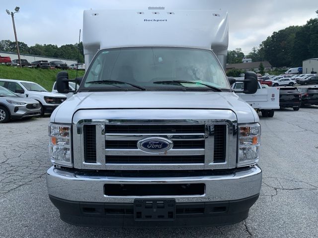 2025 Ford E-350SD Base 8