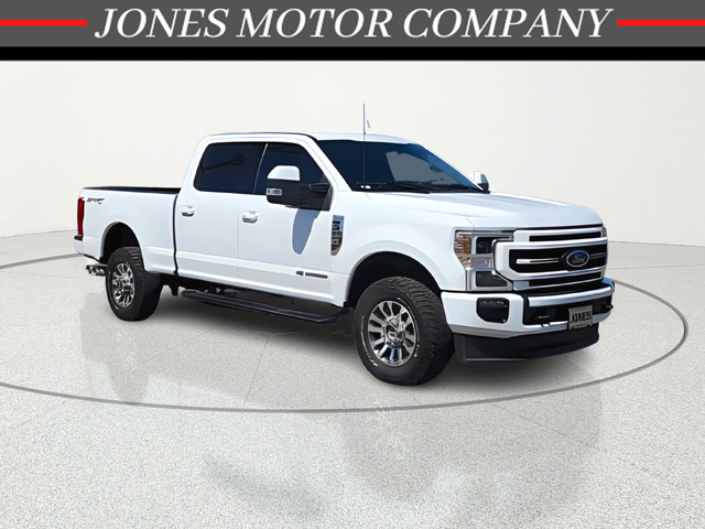 Oxford White 2022 Ford F-250 Super Duty Lariat Crew Cab 4WD Pickup Truck Four-Wheel Drive Automatic