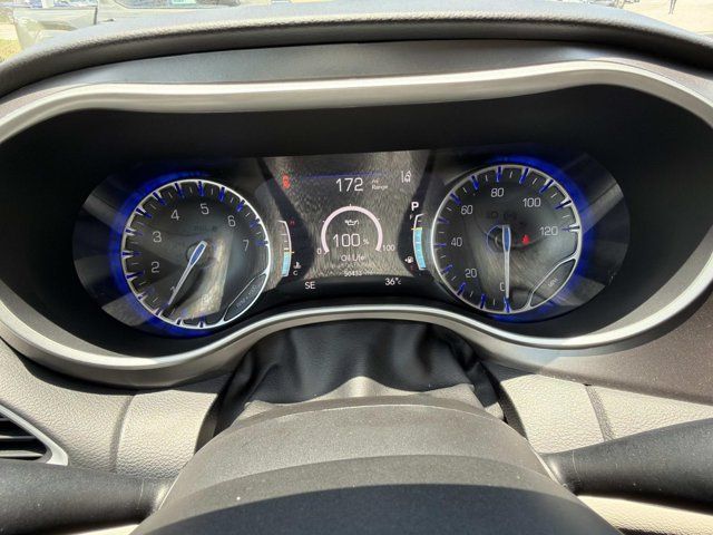 Used 2024 Chrysler Pacifica Van