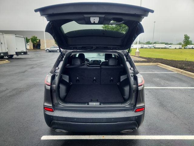 Used 2020 Jeep Cherokee For Sale in Grove City, OH