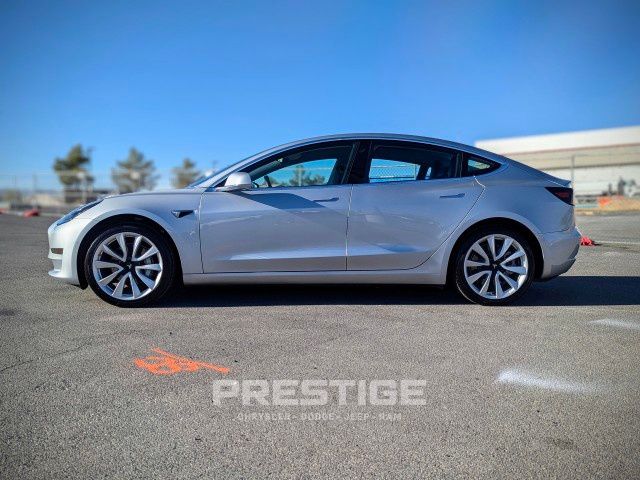 2018 Tesla Model 3 Long Range 11