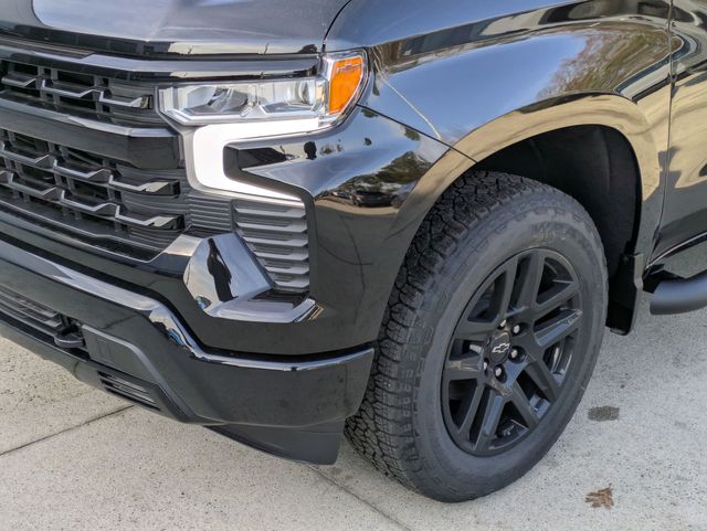 2025 Chevrolet Silverado 1500 RST photo