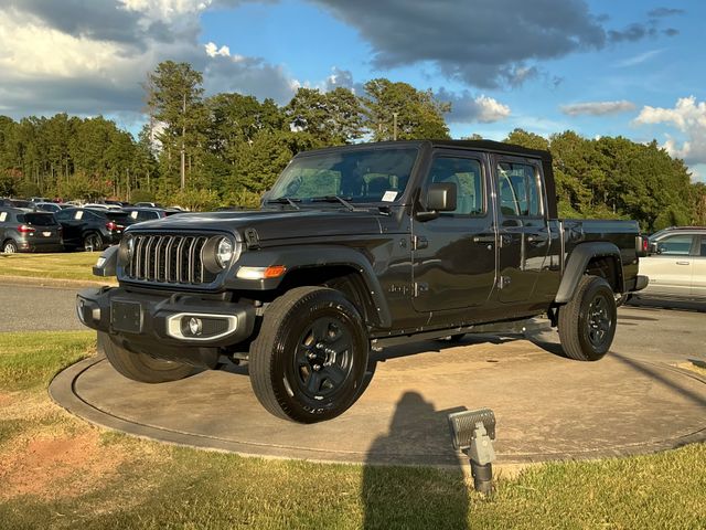 Used 2024 Jeep Gladiator Truck