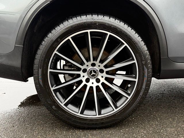 2021 Mercedes-Benz GLC