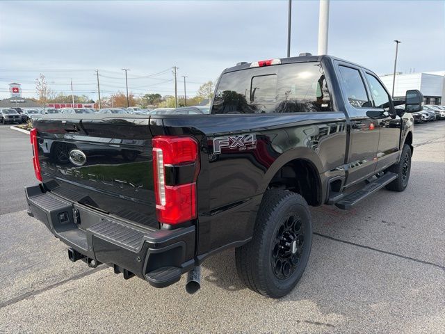 New 2026 Black Ford XLT image 3