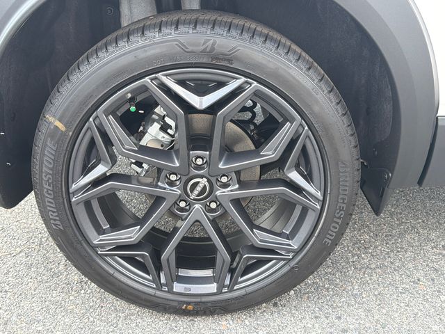 New 2026 Nissan Kicks SUV