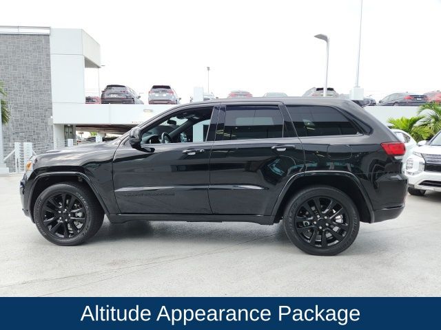 2021 Jeep Grand Cherokee Laredo X 15