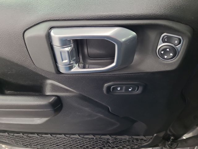 2021 – Jeep – Wrangler