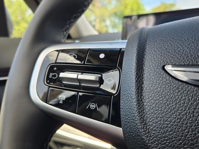 2027 Genesis Gv70