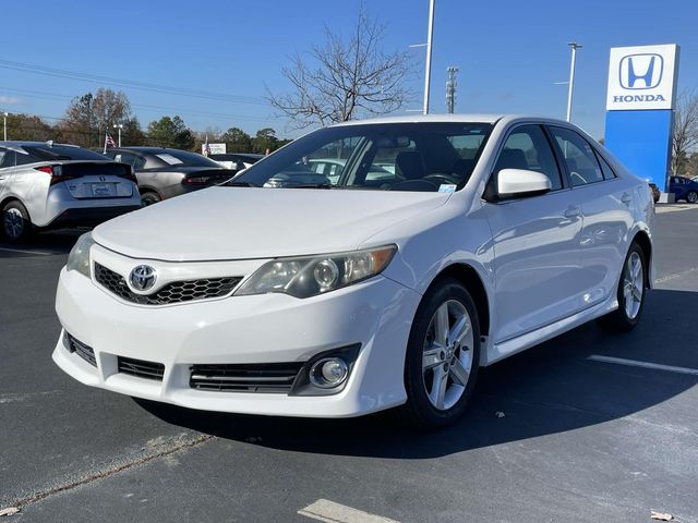 2012 Toyota Camry SE 6