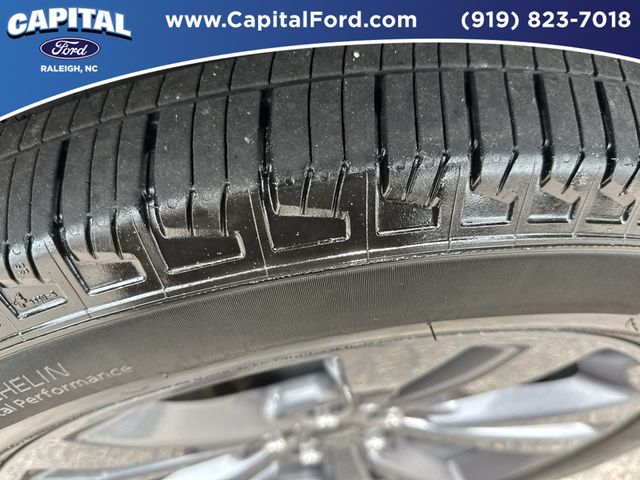Used 2023 White Ford XLT image 14