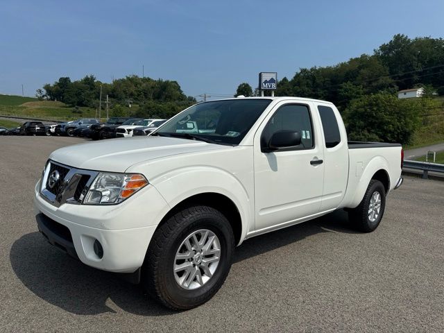 Glacier White 2014 Nissan Frontier Pickup Truck Four-Wheel Drive 5-Speed Automatic Overdrive