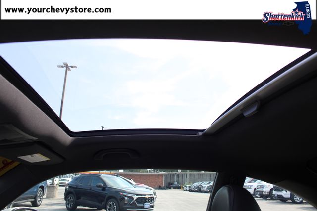 Used 2013 Volkswagen Beetle Hatchback