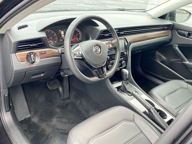 2022 Volkswagen Passat 2.0T Limited Edition 10