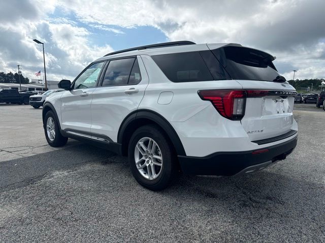 2025 Ford Explorer Active:B02485