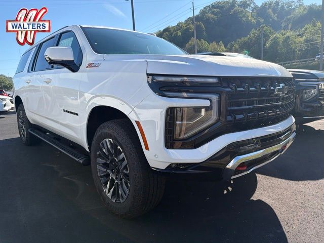 Summit White 2026 Chevrolet Suburban SUV / Crossover Four-Wheel Drive