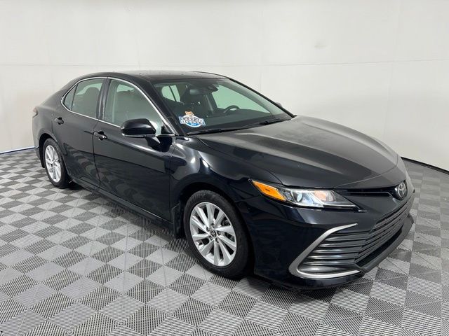Midnight Black Metallic 2024 Toyota Camry Sedan Front-Wheel Drive 8-Speed Automatic