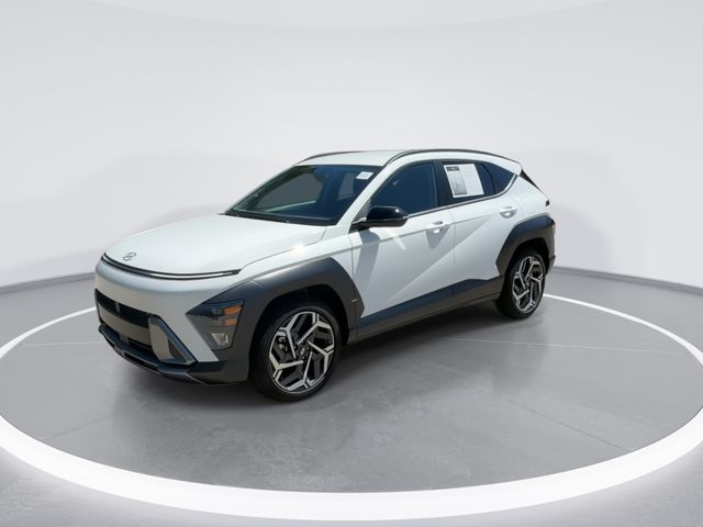 Used 2026 White Hyundai SEL Premium image 4