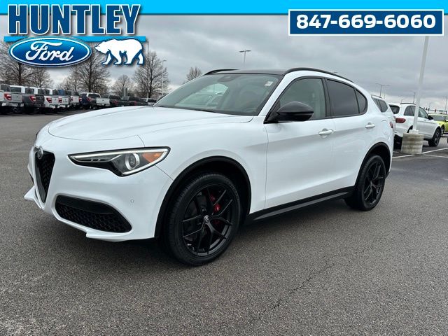 Alfa White 2020 Alfa Romeo Stelvio AWD SUV / Crossover All-Wheel Drive 8-Speed Automatic