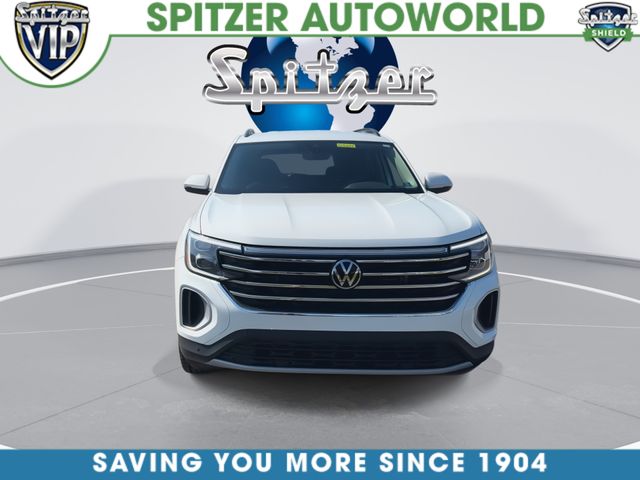Certified Used 2025  Volkswagen 2.0T SE w/Technology image 3