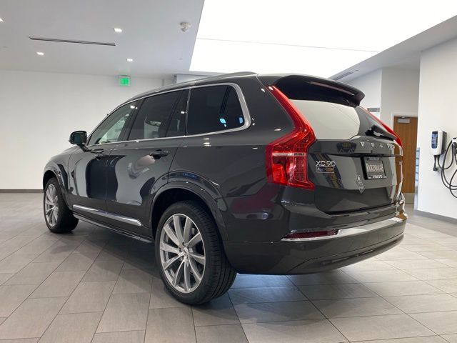 2025 Volvo XC90 B6 Ultra photo