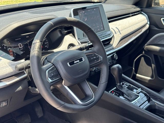 2025 Jeep Compass Latitude Black at Community Toyota